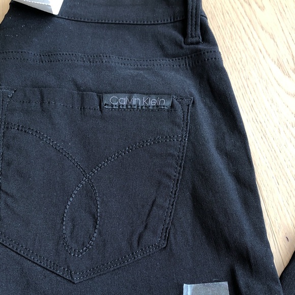 NWT Calvin Klein 5-Pocket Mid-Rise Straight Pants in Black, Size 2 Tall (Like 4) - Picture 8 of 13